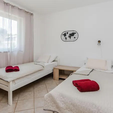 Jagunic By Interhome Vir
