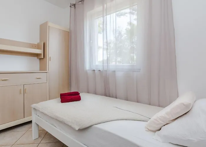 Jagunic By Interhome * Vir